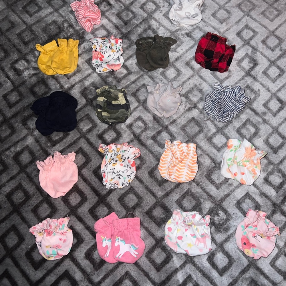 10 pc. Mitten Set